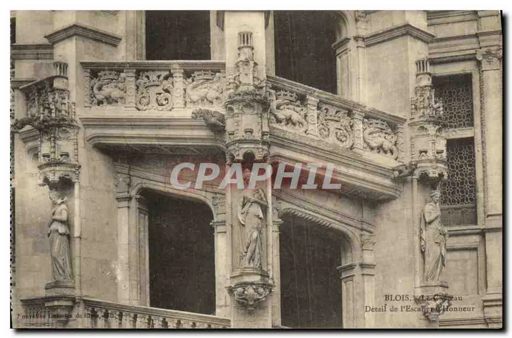 Blois — Das Château d'Honneur — Detail der Ehrenstiege - Vorderseite