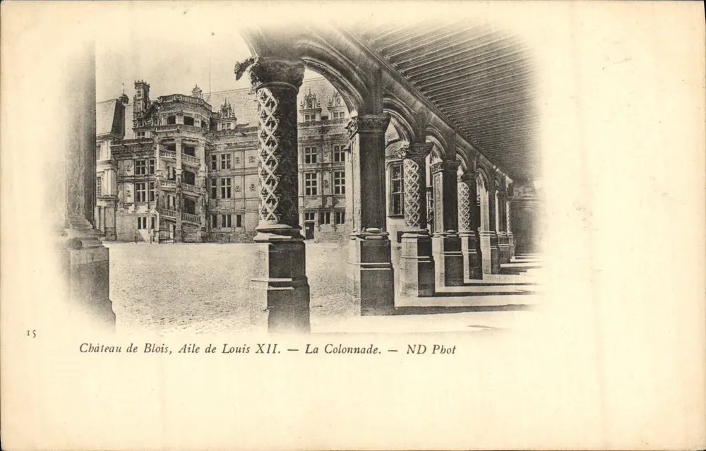 Schloss Blois — Flügel von Louis XII — Die Säulenreihe — ND Phot - Vorderseite