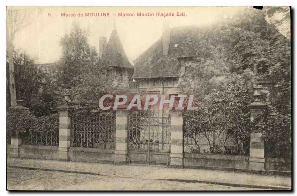 Moulin — Musée de MOULINS — Maison Mantin (Façade Est). — P. Paquet, édit., Moulin - Frente