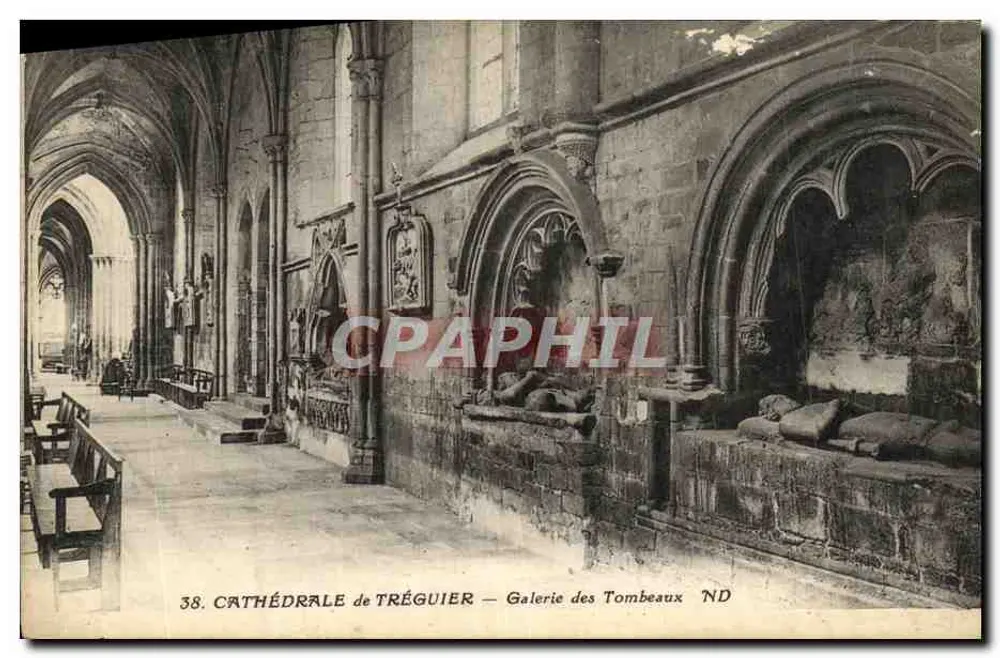 Kathedrale von Tréguier — Galerie der Grabstätten - Vorderseite