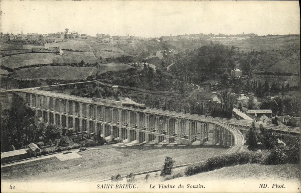 Saint-Brieuc — O Viaduto de Souzin — ND. Fot. - Frente
