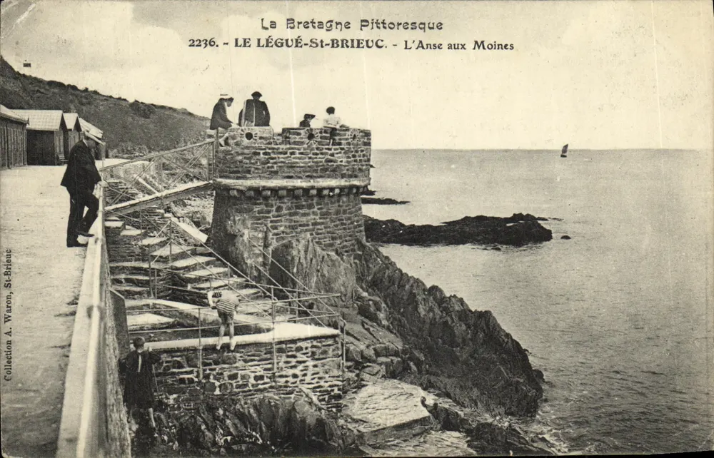 A Ilha dos Monges - Le Légué-St-Brieuc — Coleção A. Waron, n°2236 - Frente