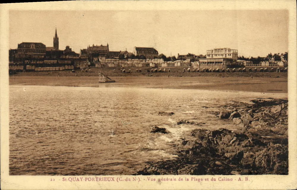 St-QUAY-PORTRIEUX (C.-du N.) - Allgemeiner Blick auf den Strand und das Casino - A. B. - Vorderseite