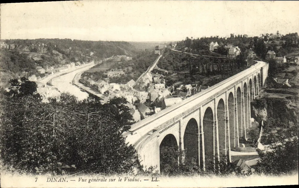 Dinan — Vista geral sobre o Viaduto — LL. - Frente