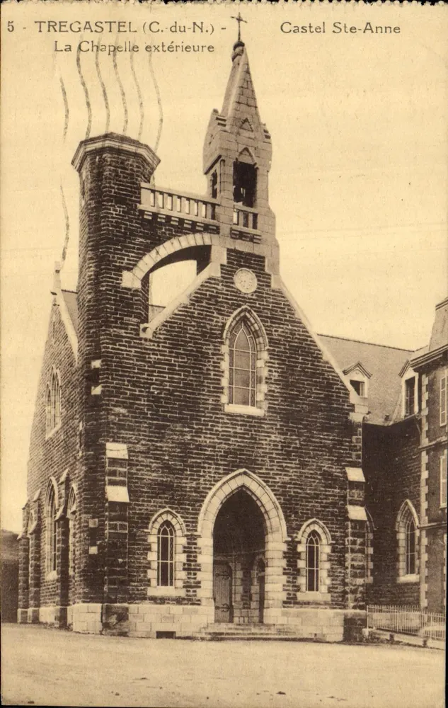 TREGASTEL (C.-du-N.) — La Chapelle extérieure — Castel Ste-Anne, éditeur M. Brich, Paris - Vorderseite