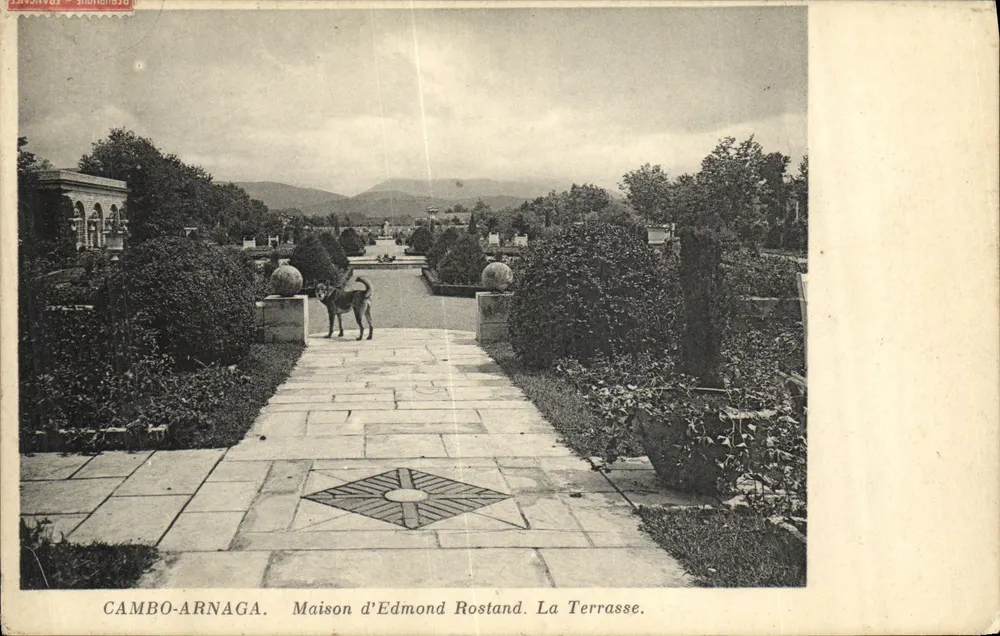 Cambo-arnaga. Haus von Edmond Rostand. Die Terrasse. - Vorderseite