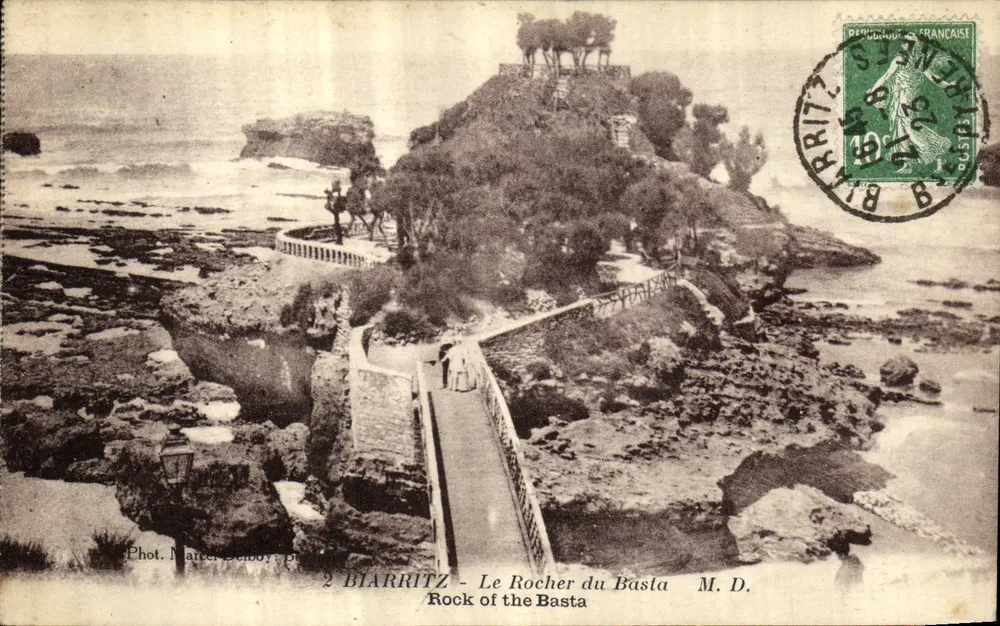 Biarritz — O Rocher du Basta — Fot. Marcel Delboy — M.D. - Frente