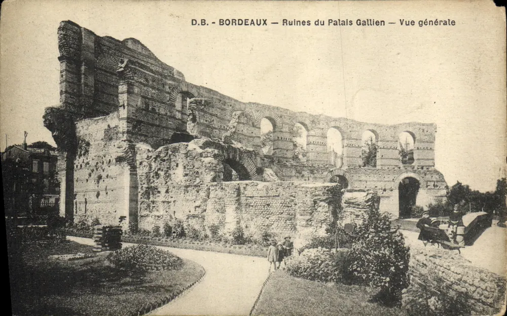 Bordeaux — Ruinen des Palais Gallien — Allgemeine Ansicht — D.B. - Vorderseite
