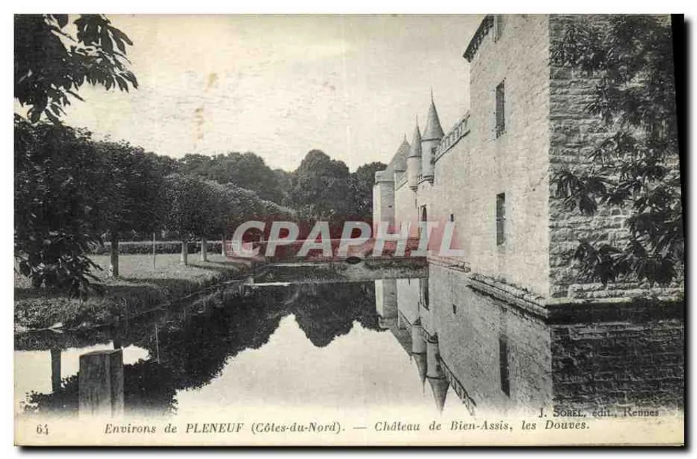 Arredores de PLENEUF (Côtes-du-Nord) — Castelo de Bien-Assis, os Baluartes - Frente