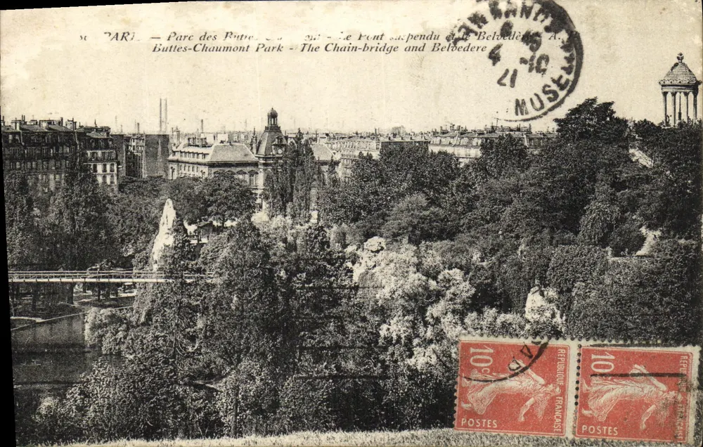 Paris — Parque das Buttes-Chaumont — O Ponte Suspensa e o Belvedere - Frente