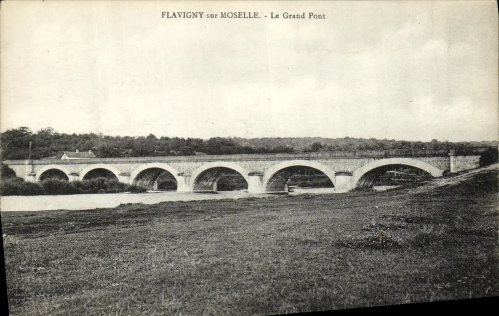 Flavigny-sur-Moselle — Le Grand Pont — editor não identificado - Frente