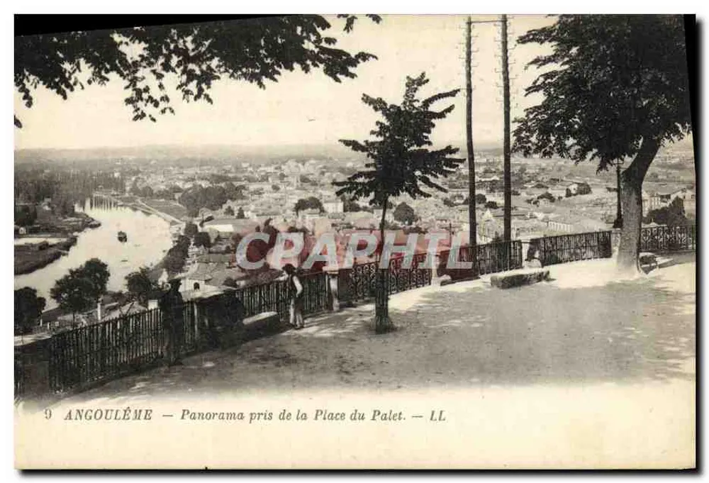 Angoulême — Panorama vom Place du Palet — LL - Vorderseite