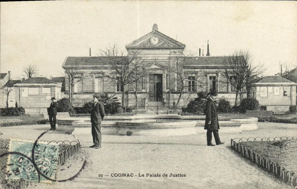 COGNAC — O Palácio de Justiça — Editor: Charente - Frente