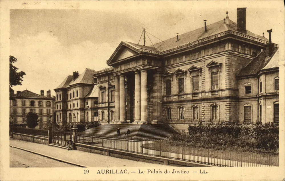 Aurillac — O Palácio de Justiça — LL. n°19 - Frente