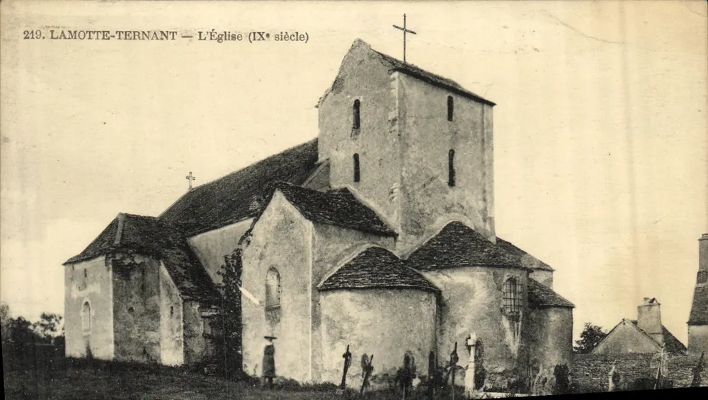 Lamotte-Ternant — A Igreja (século IX) - Frente