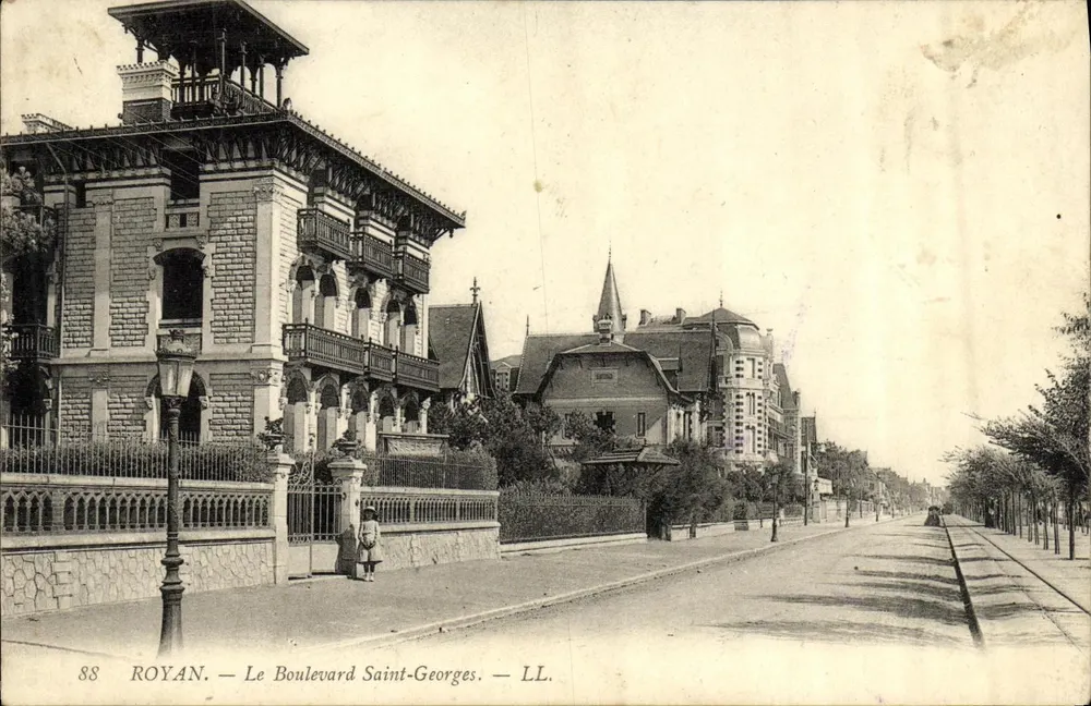 Royan — O Boulevard Saint-Georges — LL. — n°88 - Frente