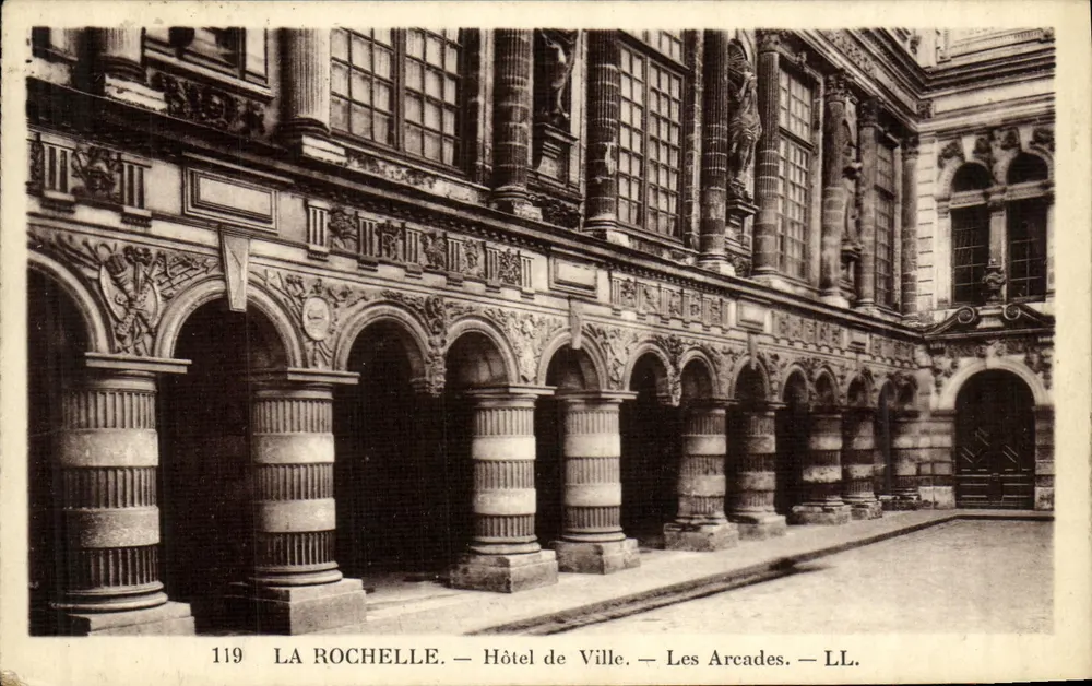 La Rochelle — Rathaus — Die Arcaden — LL. — Nr. 119 - Vorderseite