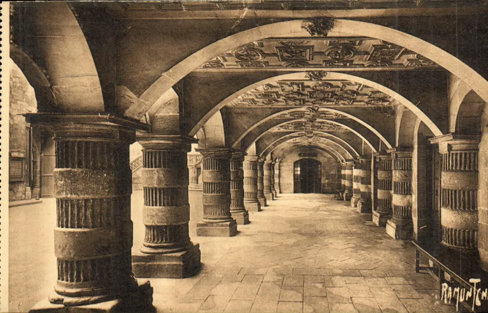 La Rochelle — Die Bögen des Rathauses — Künstlerische Ausgabe R. Bergevin, n°706 - Vorderseite