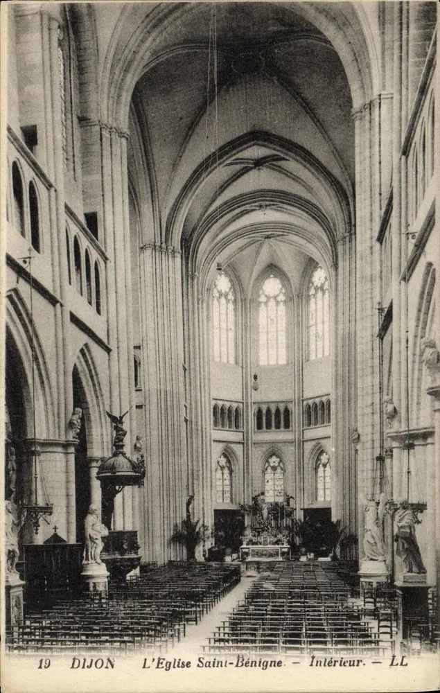 Dijon — La Iglesia de San Bénigne — Interior — LL - Anverso