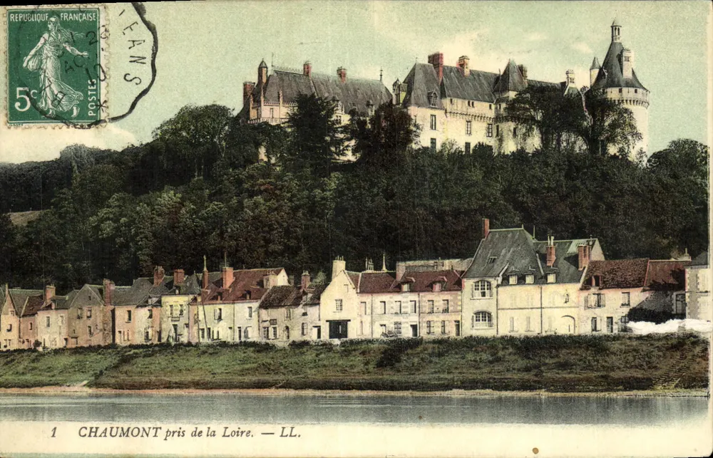 Chaumont pris de la Loire — Château et village sur rive — LL. Éditeur LL. - Frente