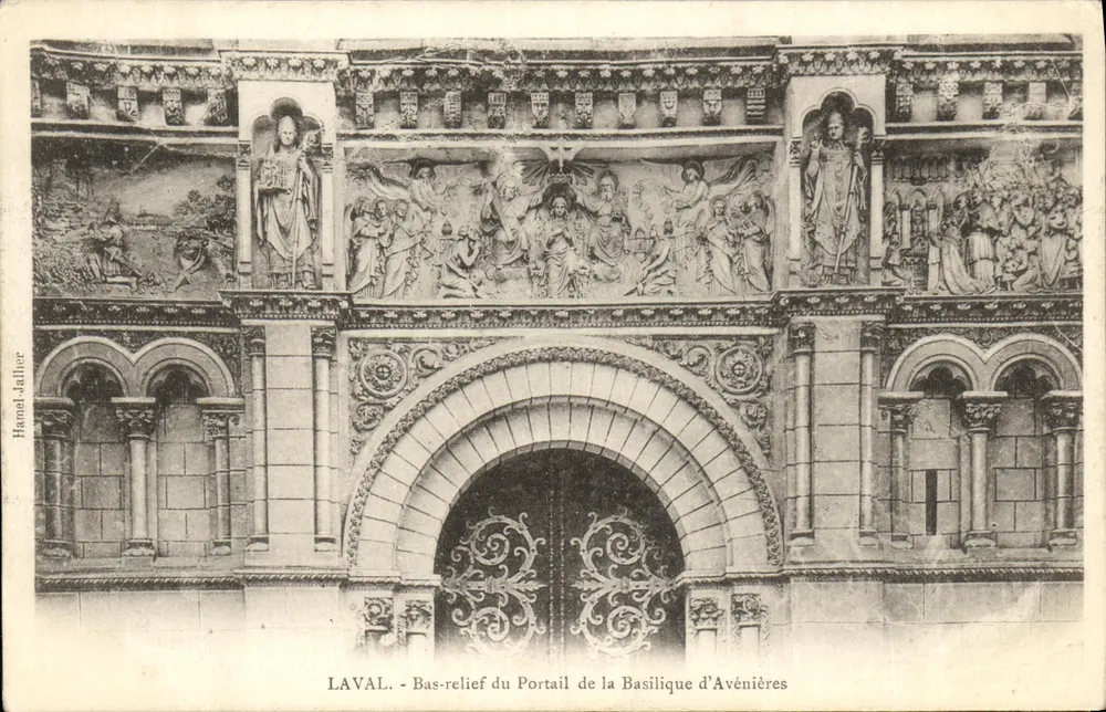 Die Valley - Bas-relief des Portals der Basilika von Avénières — Hamel Jathier - Vorderseite