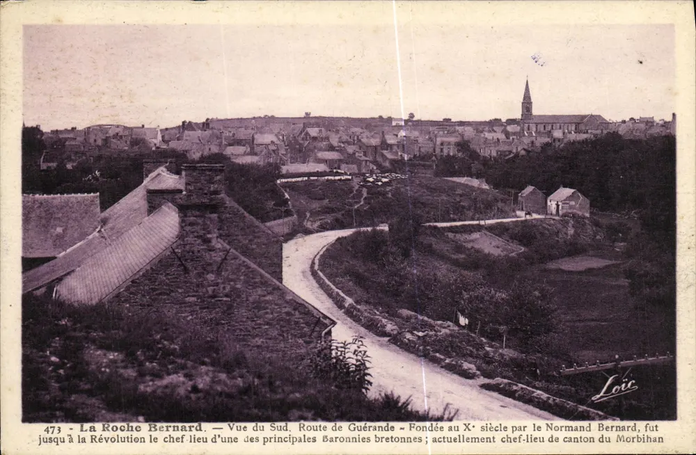 La Roche Bernard — Blick von Süden. Route de Guérande — Gegründet im 10. Jahrhundert von dem Normannen Bernard, war es bis zur Revolution die Hauptstadt einer der wichtigsten bretonischen Baronien; heute ist es die Hauptstadt des Communes Morbihan - Vorderseite