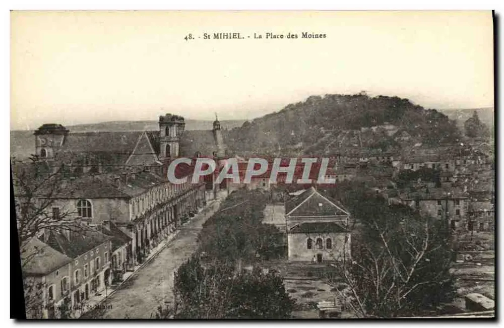 St MIHIEL - De Plein van de Mönchen — panoramische weergave met uitgever 'P. F. P. - St. Mihiel' en serie-nummer 48 - Voorkant