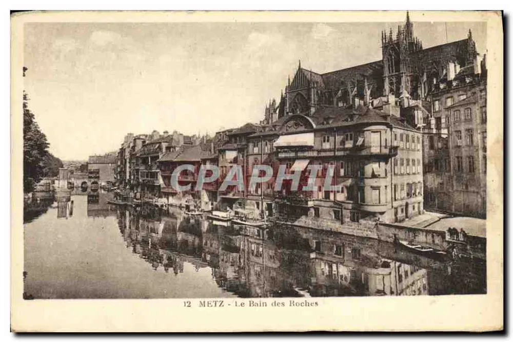 Metz - O Banho das Rochas — vista do canal com reflexos e igreja gótica — Edição Ch. Fischer, Metz-Nord, n°12 - Frente