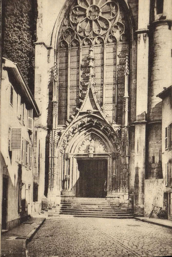 Portal der Kirche Saint-Gengoult — Toul — Magasins Réunis, Verlag — Nr. 16 - Vorderseite
