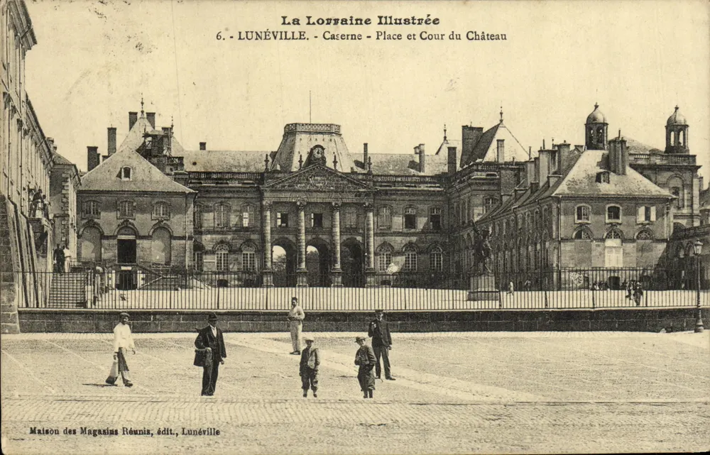 Lunéville - Kasernen - Platz und Hof des Schlosses — La Lorraine Illustrée, Nr. 6, Verlag Maison des Magasins Réunis - Vorderseite