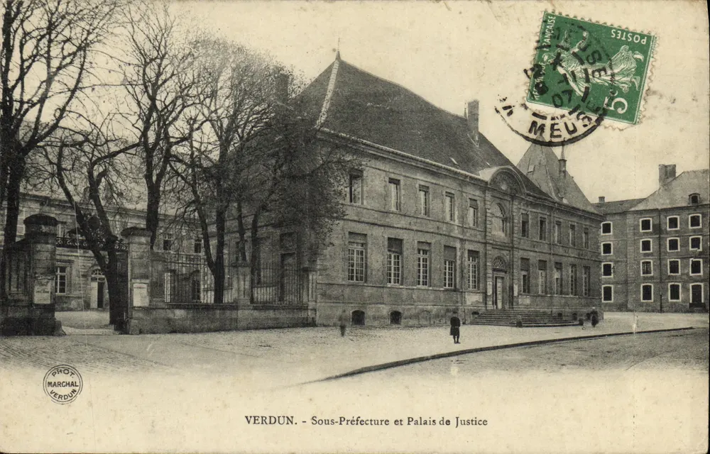 Verdun - Sottoprefettura e Palazzo di Giustizia — Fot. Marchal, Verdun - Recto