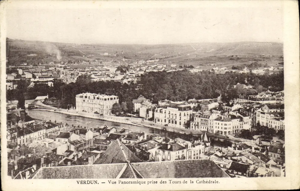 Verdun — Panoramablick von den Türmen der Kathedrale — Verlag Verdun - Vorderseite