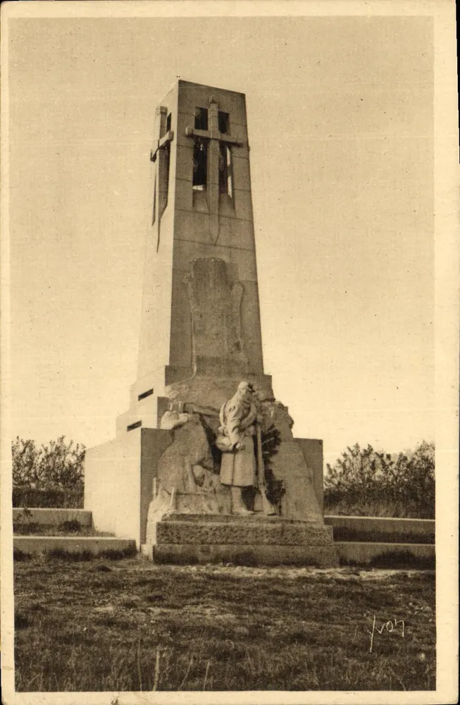 Verdun - Schlachtfelder - Denkmal von Vauquois — Marius Roussel, Bildhauer, Ed. Monestes, Architekt — Nr. 55 - Vorderseite