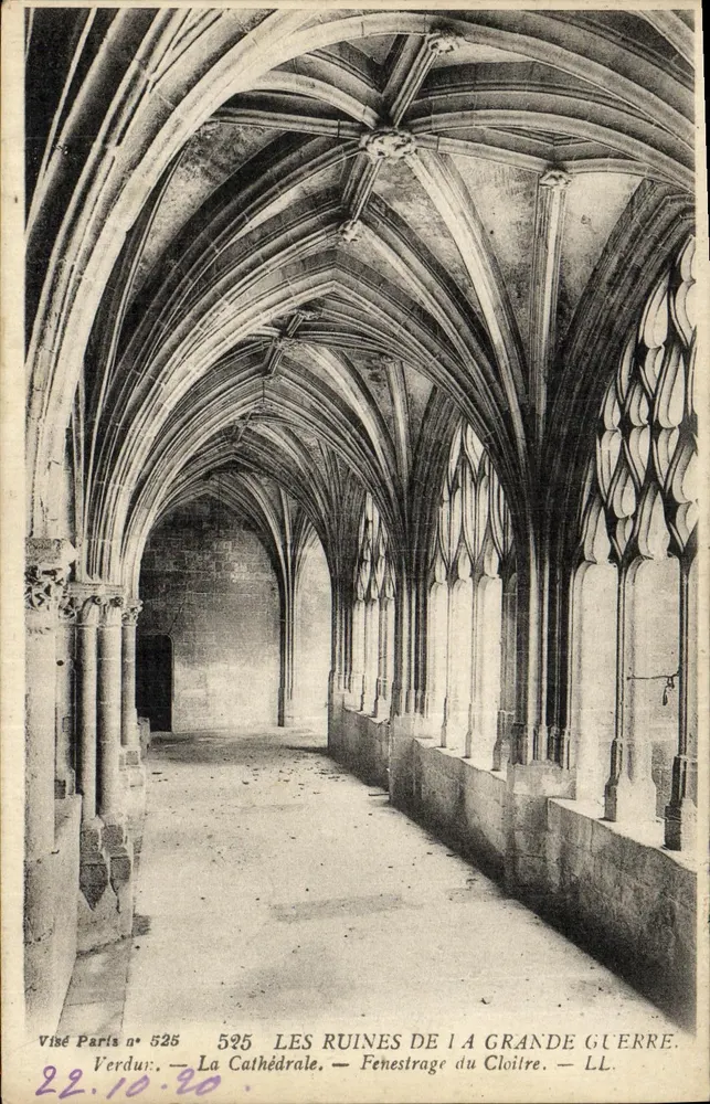 Ruinen des Großen Krieges — Die Kathedrale, Fenster des Klausurhofes — Visé Paris n° 525 - Vorderseite