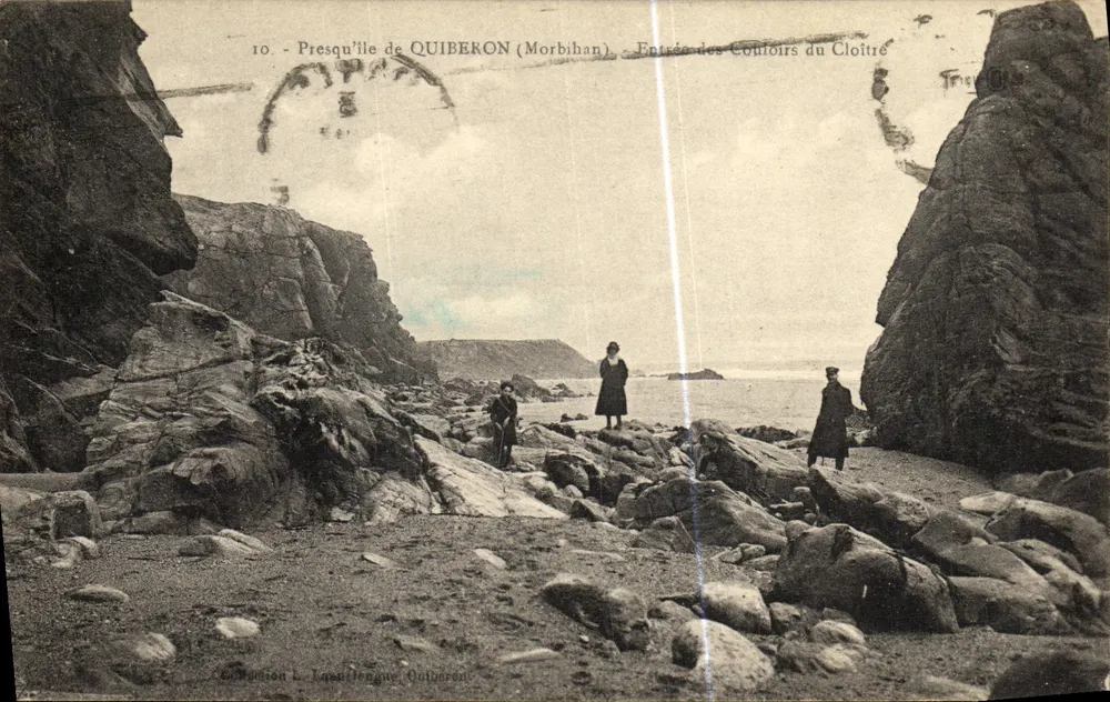 Presqu'île de Quiberon (Morbihan) — Entrada dos Confoirs do Cloître — Edição L. Lassut-Henque, Quiberon - Frente