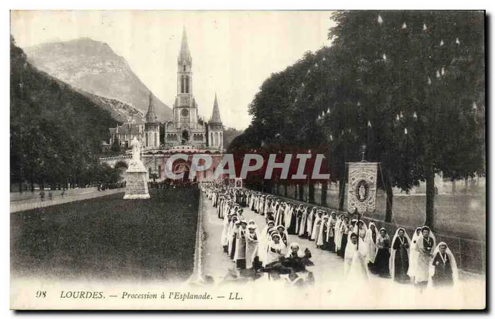 Lourdes — Procissão na Esplanada — LL. - Frente