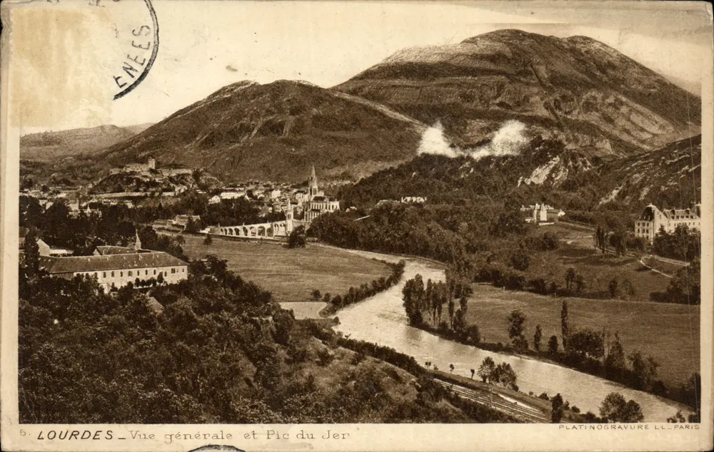 Lourdes — Vista geral e Pic du Jer — Platinogravure LL. Paris - Frente
