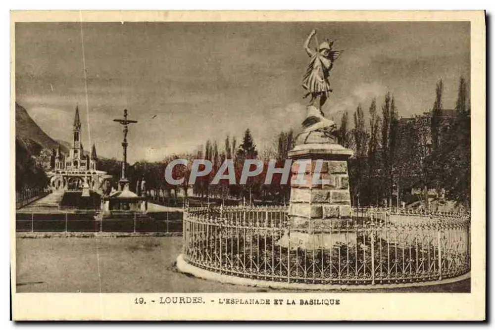 Lourdes - A Esplanada e a Basílica — Héliogravure Labouche Frères, Toulouse - Frente