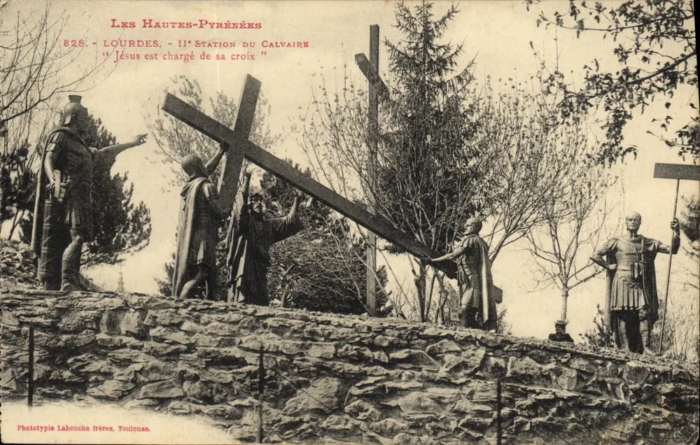 Lourdes - 11. Station des Leidens — Jesus trägt sein Kreuz — Phototypie Labouche frères, Toulouse - Vorderseite
