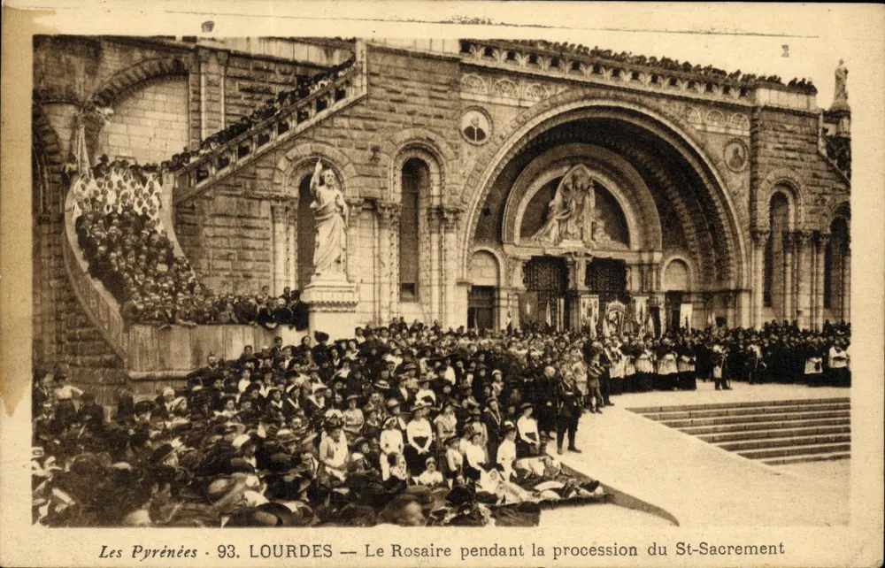 Lourdes — Das Rosenkranzgebet während der Prozession des Heiligen Sakraments - Vorderseite