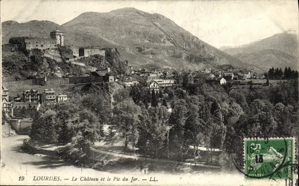 Lourdes — O Castelo e o Pic du Jer — LL. - Frente