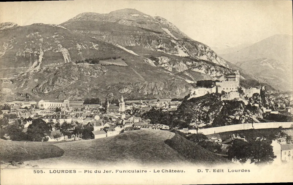 Lourdes — Pic du Jer, Teleférico, O Castelo — D.T. Edit Lourdes, n°595 - Frente