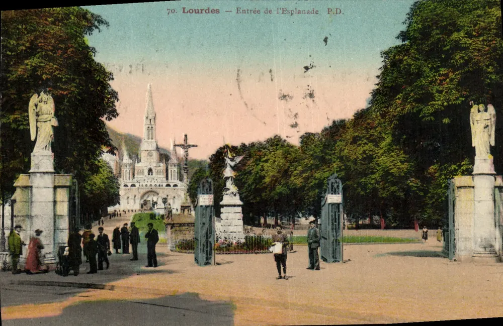Lourdes — Entrada da Esplanada — P.D. n°70 - Frente