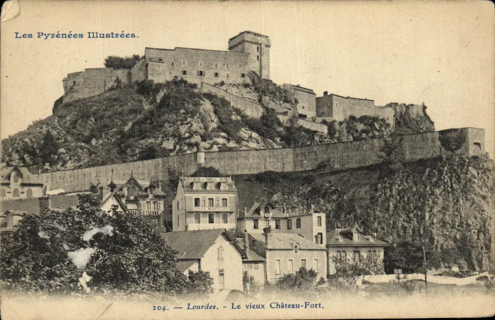 Lourdes — Le vieux Château-Fort — Les Pyrénées Illustrées n°204 - Vorderseite