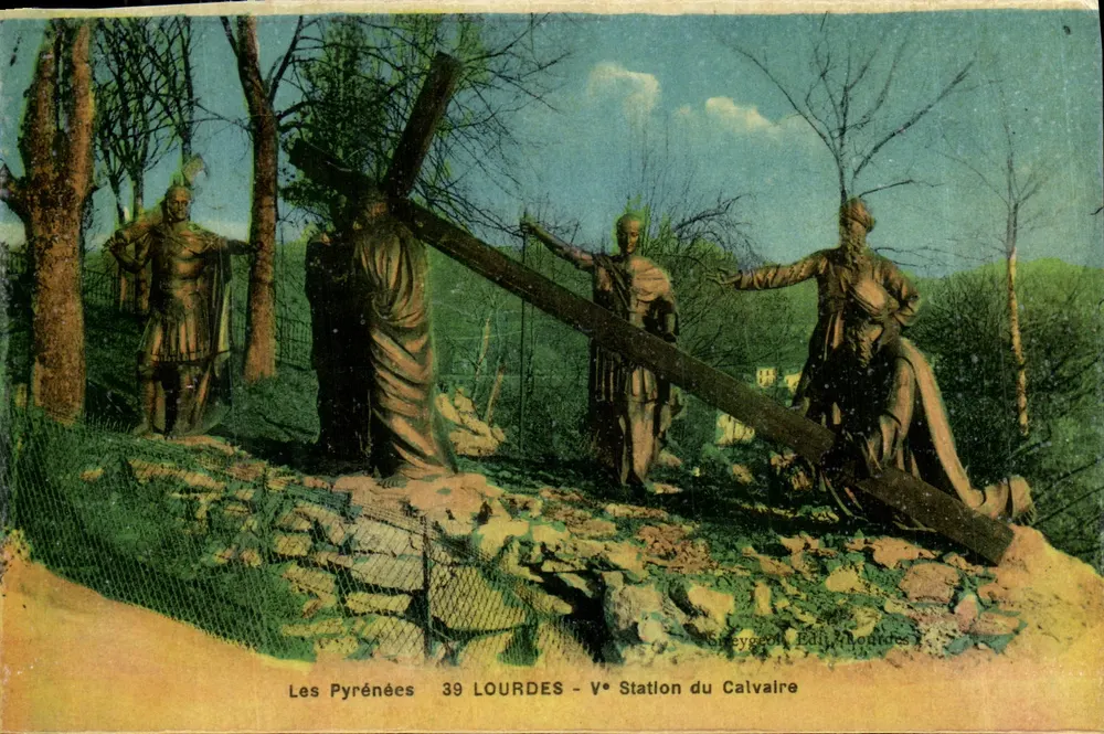 Les Pyrénées - 39 Lourdes - 5ª Estação do Calvário — Grévygson Édit. Lourdes - Frente