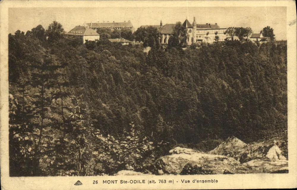 Monte Ste-Odile (alt. 763 m) — Vista geral — C.° Ascascanne des Arts Photomécaniques - Frente