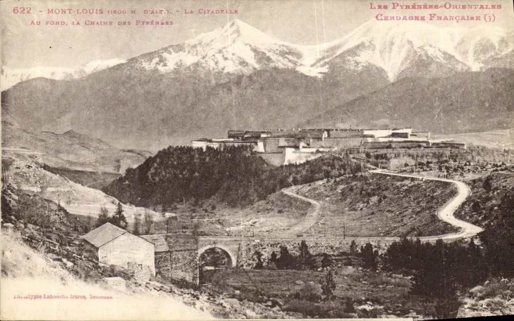 Mont-Louis (1800 m hoch) — Die Zitadelle — Pyrénées-Orientales, französische Cerdagne (3) — Verleger: H. Olympie Labouche frères, Toulouse - Vorderseite