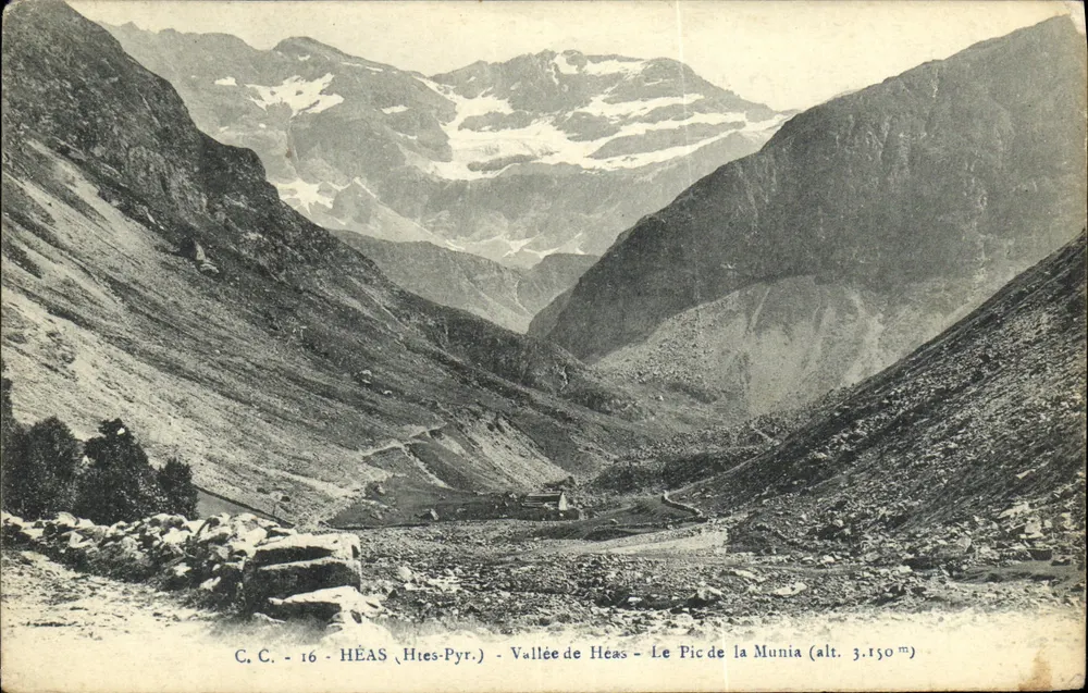 Vallée de Héas - Le Pic de la Munia (alt. 3.150 m) — Héas (Hautes-Pyrénées) — C.C. n°16 - Frente