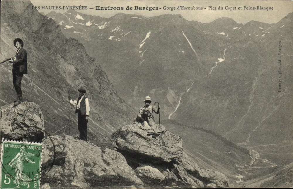 Les Hautes-Pyrénées — Umgebung von Barèges — Schlucht von Escoubous — Gipfel des Capet und Peine-Blanche — Tastague, phot. — Barèges - Vorderseite
