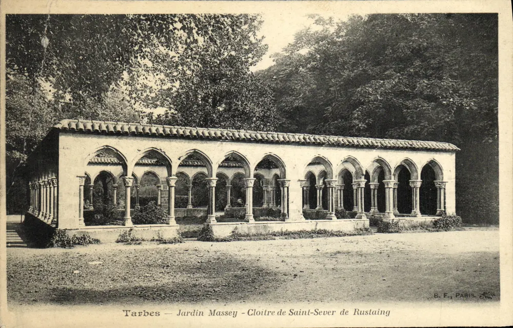 Tarbes — Jardim Massey — Claustro de Saint-Sever de Rustaing — B.F. PARIS - Frente